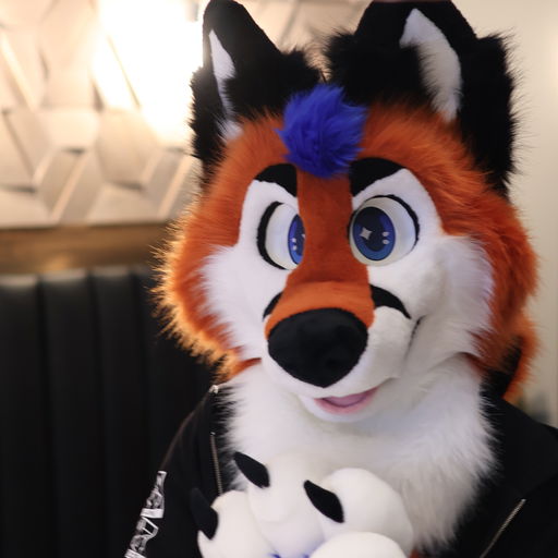 Eddy 🦊 🔜 DenFur25